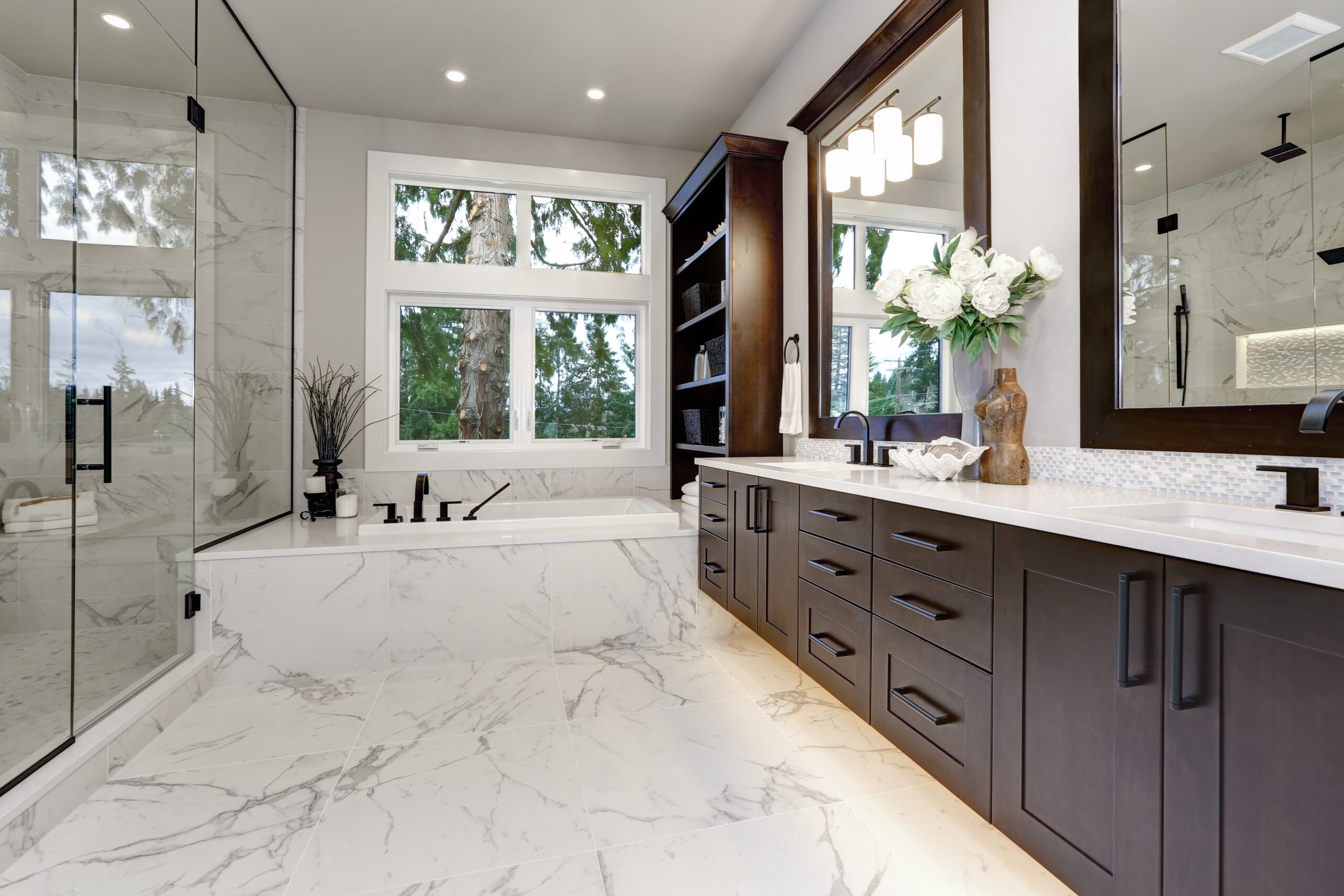 Full bathroom remodel by Kellogg Construction in the North Andover area